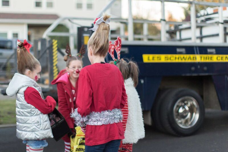 Santa's Parade & Tree Lighting McMinnville Downtown Association