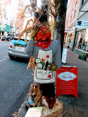 Pricilla Pumpkin • Scarecrows on Lampposts